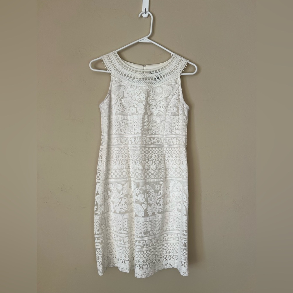Roz&Ali White Lace Knee-Length Dress